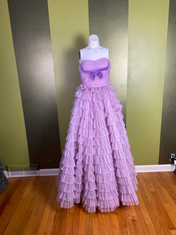 Vintage 1950’s purple strapless ruffle tulle tier… - image 3