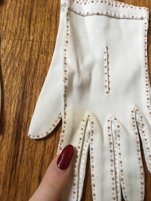 Vintage White Gloves with Tan Stitching and Detail - image 2