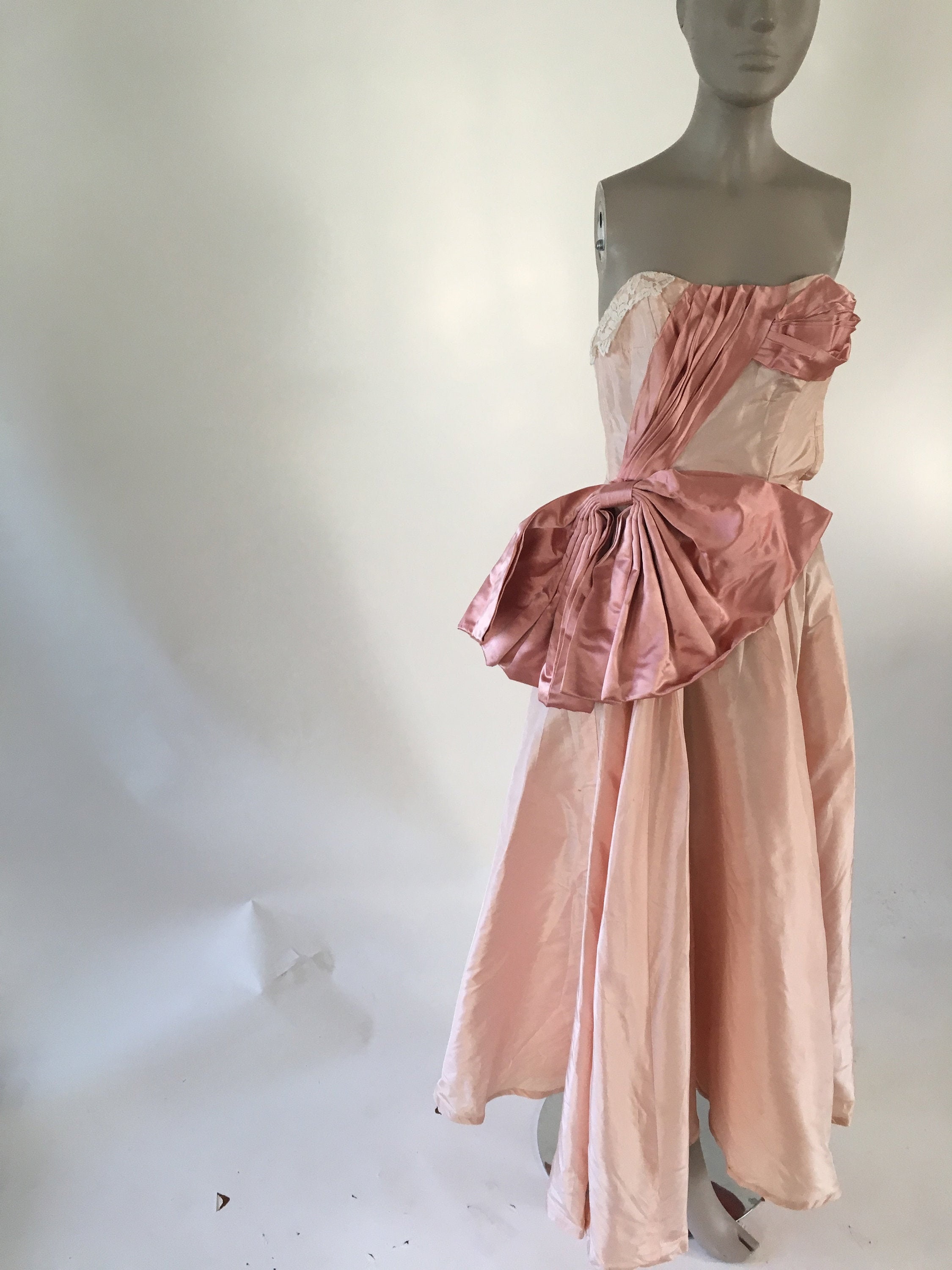 1950s Black Pink Tropical Floral with Rope Belt | XS/S main image 1