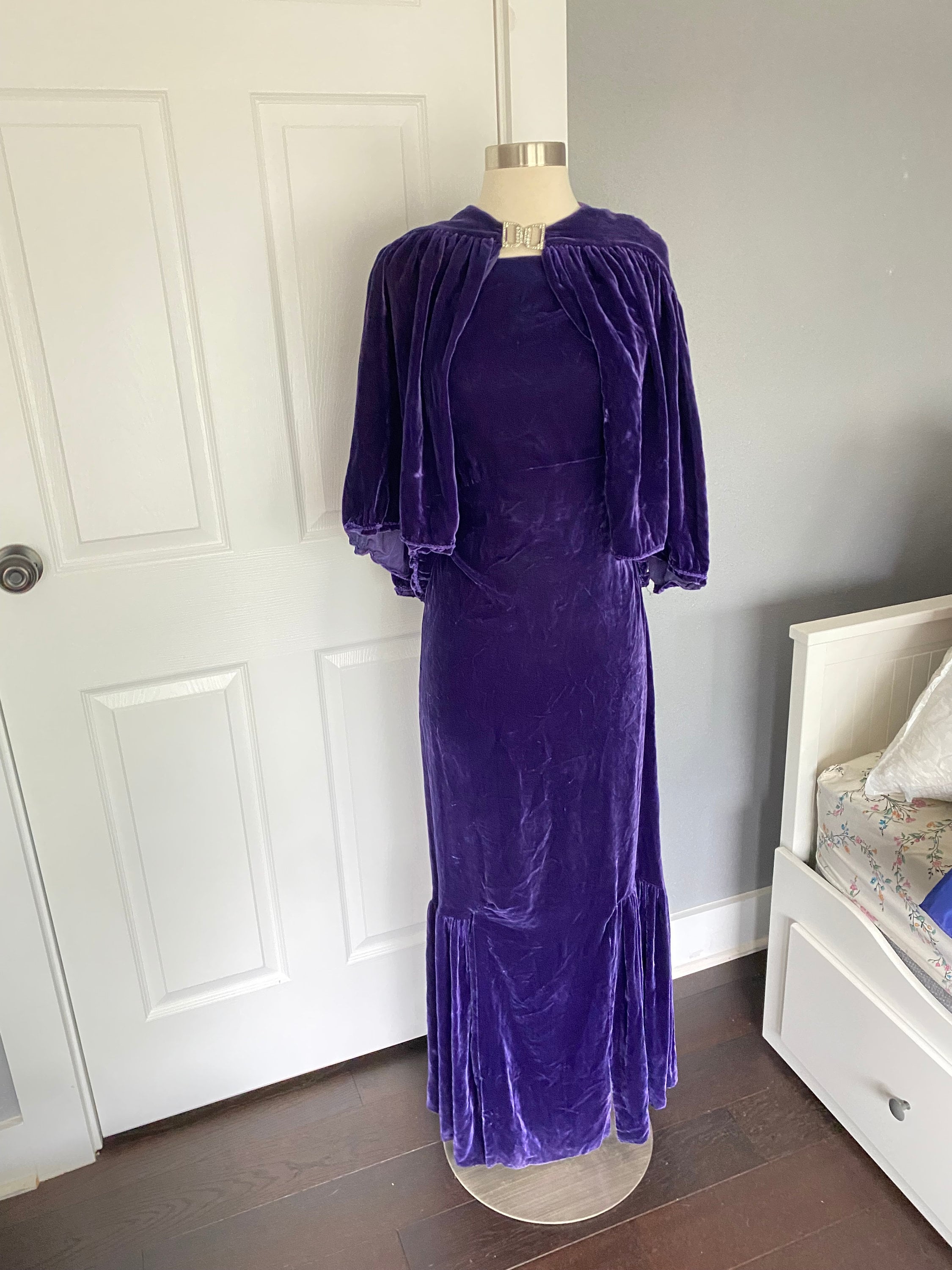 Vintage 1930's soft purple velvet art deco gown dress with cape and rhinestone cap, size extra small Vintage 1930's soft purple velvet art deco gown dress with cape and rhinestone cap, size extra small
