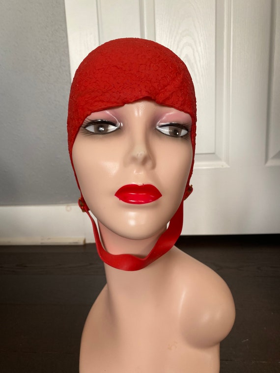 Vintage 1950’s red rubber floral swim cap with chi