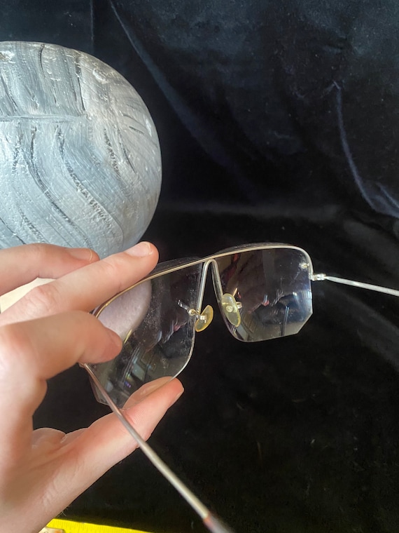 Vintage 1970’s blue purple clear sunglasses - image 5