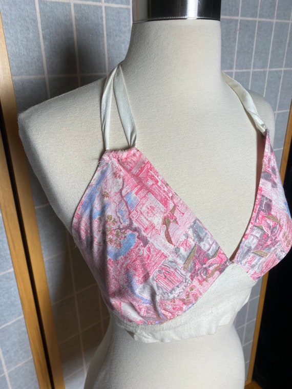 Vintage 1970’s pink novelty print halter top crop… - image 3