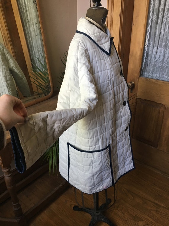 Vintage 1970's White puffy Quilted Winter Coat wi… - image 4