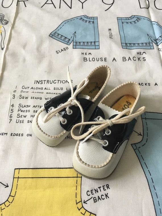 Vintage Baby Black and white Saddle Shoes