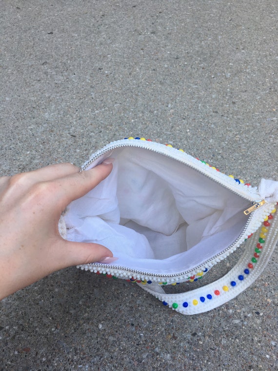 1960's White and Rainbow Beaded Purse - image 3