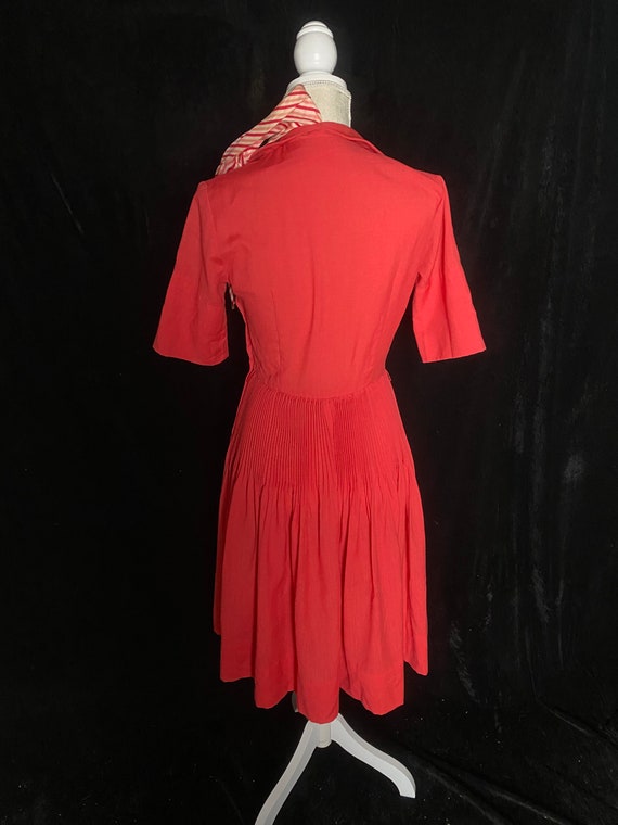 Vintage 1950’s deep coral pink red Carole King or… - image 5