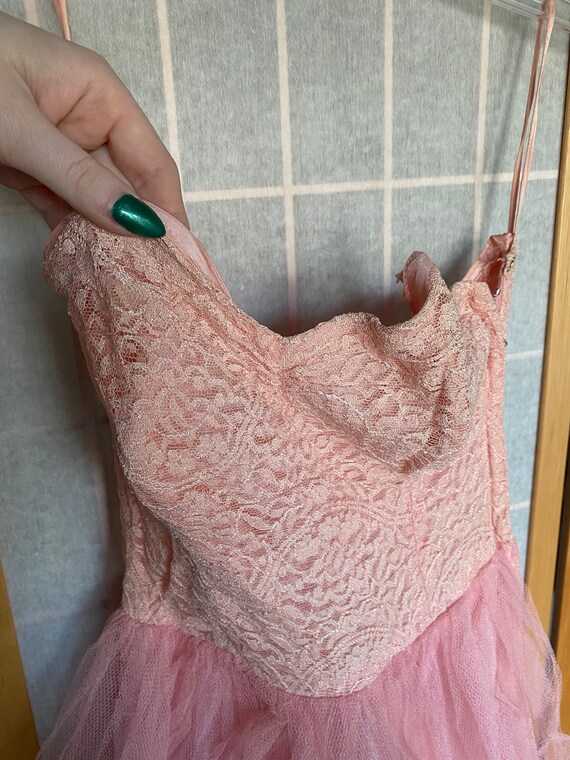 Vintage 1950's Pink Tulle and Lace Strapless Part… - image 5