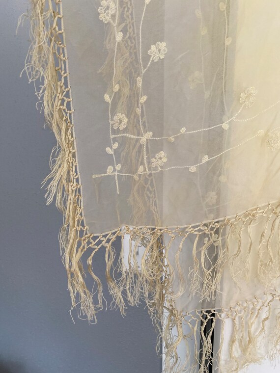 Vintage antique 1920’s sheer cream fringe shawl b… - image 6