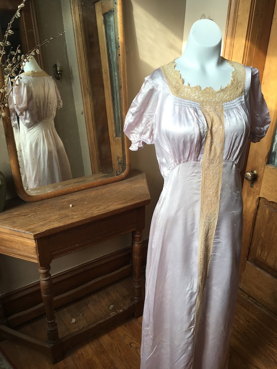 Vintage 1940's Lavender Purple Silky Lace Full Le… - image 2