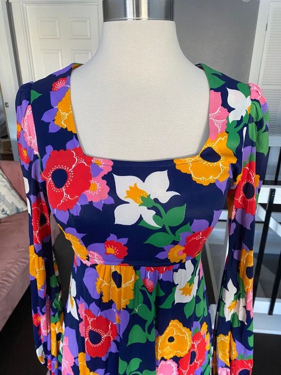 Vintage 1970’s colorful floral maxi dress with sq… - image 2