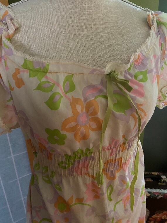 Vintage 1970’s light pastel floral short sleeve p… - image 2