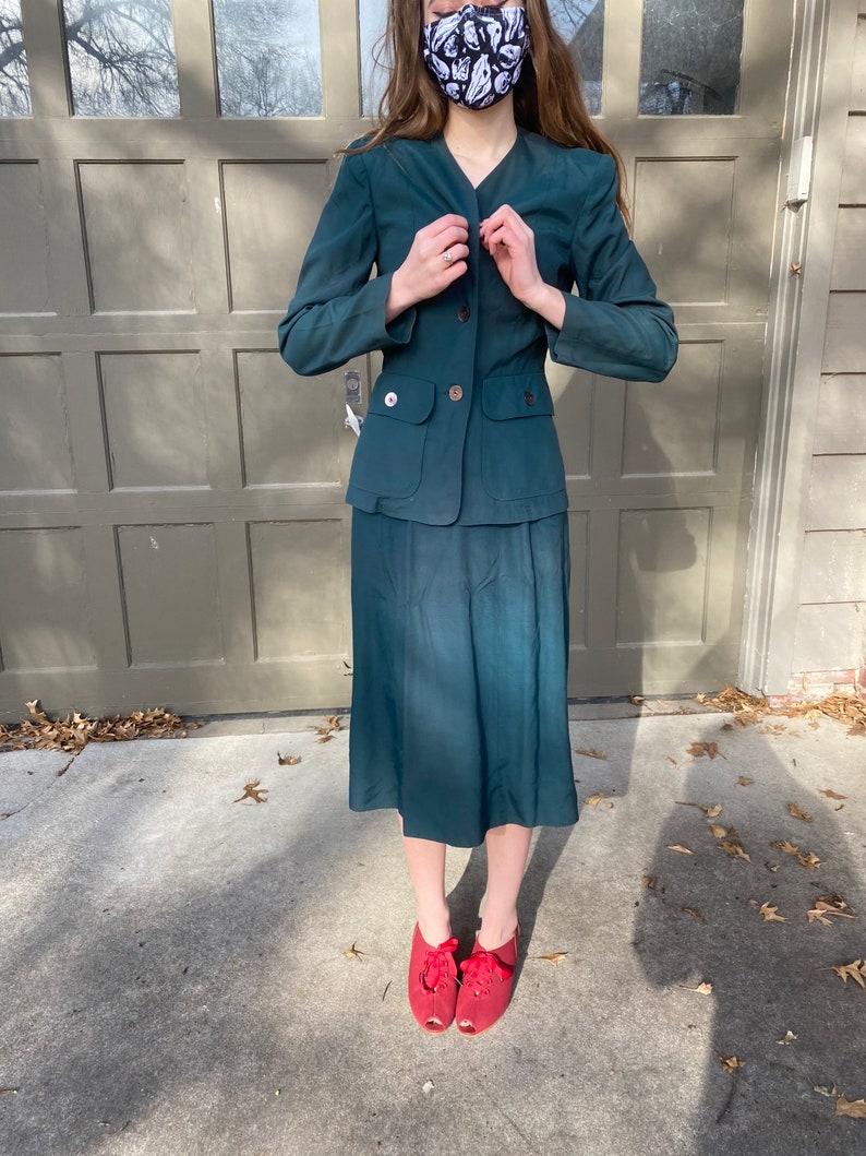 weather match by Bobbie brooks Vintage 1940\u2019s forest green blazer and skirt suit set