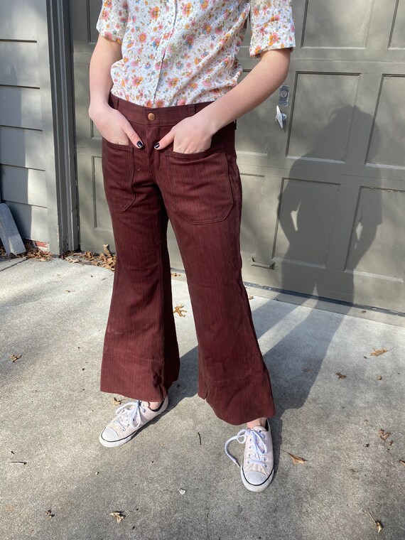 Vintage 1970’s brown bell bottom pants, size smal… - image 2