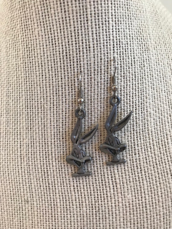 Vintage 1982 Warner Bros Bugs Bunny earrings