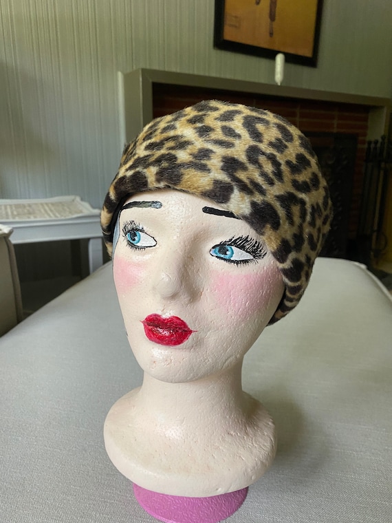 Vintage 1960's Cheetah Leopard Animal Print Pillbo