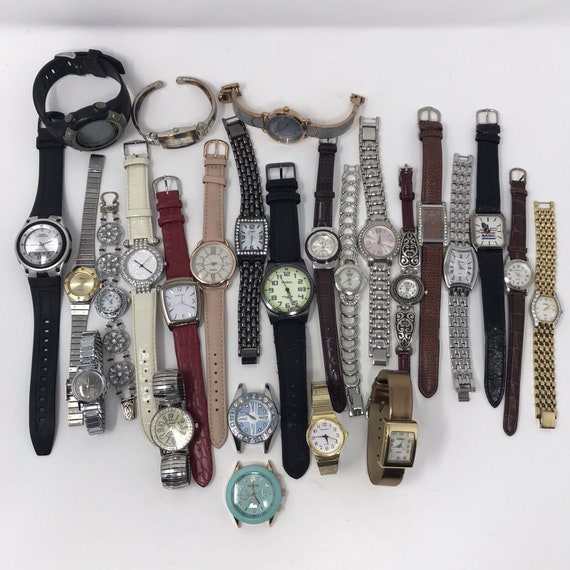 Vintage Wrist Watch Lot of 26 Men s Women s Assorted Brands