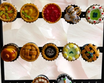 Fridge Magnets | Pies and desserts |handmade & upcycled | different designs available | cozy home decor