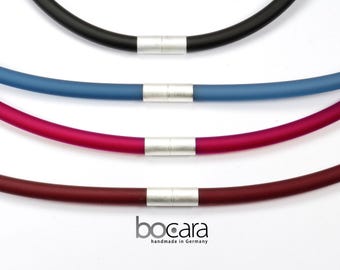 1 rubber strap Ø 8 mm with magnetic closure, L: 45 or 50 cm, color and length selectable