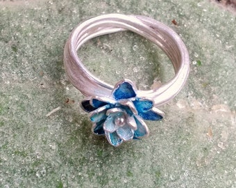 Blue water lily, silver ring with flower in different shades of blue, flower diameter 13 mm, by Iris Schamberger fairytale jewellery