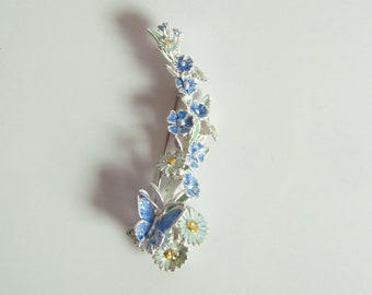 Wiesen-Brosche, emaillierte Blüten mit Schmetterling, Silber mit Feingold, handgearbeitetes Einzelstück von Iris Schamberger Märchenschmuck