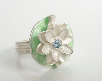 Water lily with aquamarine, ring made of recycled 925 silver, handmade by Iris Schamberger Maerchenschmuck, fairytale jewellery