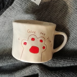 Taza de café de cerámica personalizada hecha a mano, taza de regalo de café de nuevo trabajo, taza de café de cerámica de gato lindo, taza de amante de gato personalizada con Give Me Five