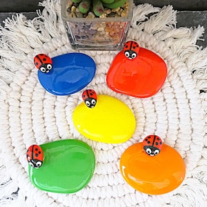 Lucky charm lucky stones with text personalizable from casting material approx. 5 cm in 5 different colors Price per piece Gift Ladybug