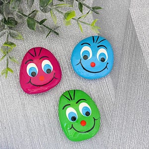 Smiley stone set of 3 for birthday gift wedding table decoration lucky charm hand flatterer lucky stone kindergarten farewell student