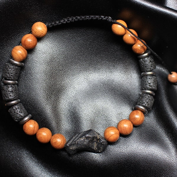 Bracelet Homme réglable pépite brute spinelle et bois