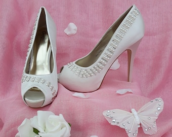 Ivory high heel peep toe shoe with pearl/crystal detailing