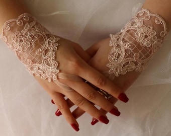 FREE SHİPPİNG Pink Lace Gloves,Bridal Gloves,Lace Gloves,Bridesmaid Gift,