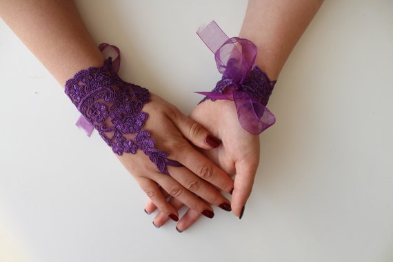 Purple Lace Gloves wedding Gloves bridal Lace Gloves lace Glove