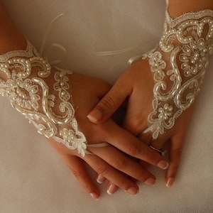 ca.20cm lang,Farbe:Ivory HBH Brauthandschuhe mit Spitze bestickt