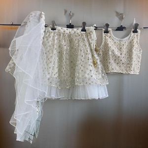 White Gold Girls Lehenga Choli with Dupatta Kids Indian Wedding Outfit Festive Ethnic Wear Custom Size Birthday Dress