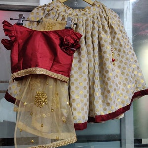 Girls lehnga choli dupatta Indian designer ethnic girl kids festival party wear gold maroon blouse dress readymade toddler lengha chunni
