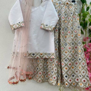 Plazzo ready-to-wear punjabi-pak babymeisjes witte kurti-broekjurk coming home-outfits