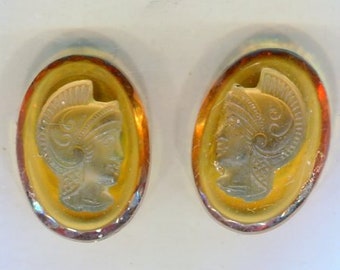 2 Ornamental Stones Knight/'s Head Romans Cabochon Geme Purple 18 mm