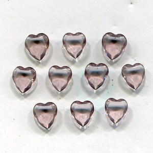 10 böhmische facettierte Herz-Chaton fliederfarben 10x9 mm
