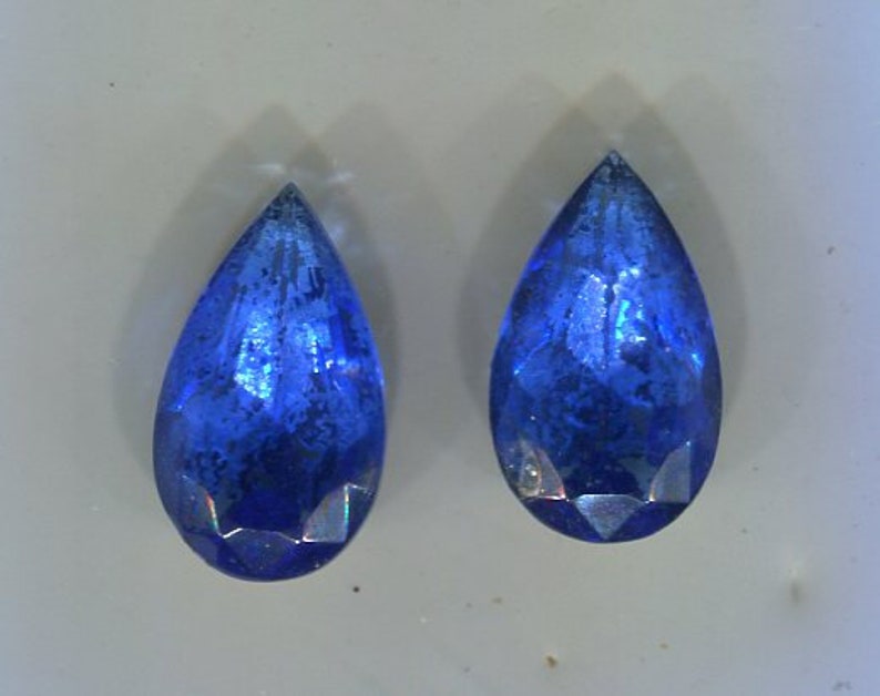 2 Böhmische facettierte Tropfen Chaton saphir-blau 20x12 mm Bild 1
