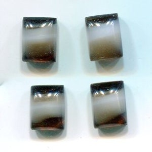 12 Tsjechische cabochons donkerbruin + grijs 8 x 6 mm