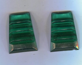 2 cabochon trapezoidali sfaccettati cechi 21 x 16 mm verdi