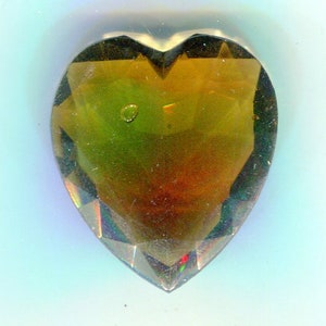 1 Boheems hart chaton facet topaas + groen 36 x 32 mm