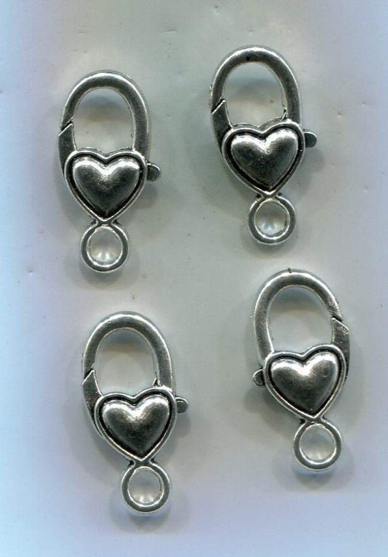 3 carabiner heart shape silver colored 27 x 15 mm V2