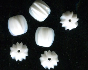 50 perles citrouille en plastique blanches 14 mm