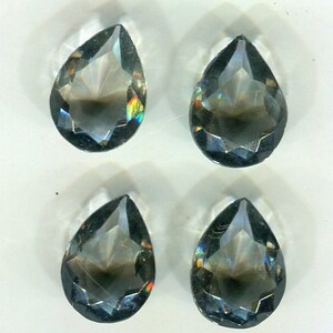 4 Bohemian Teardrops Chaton grijs 16 x 12 mm
