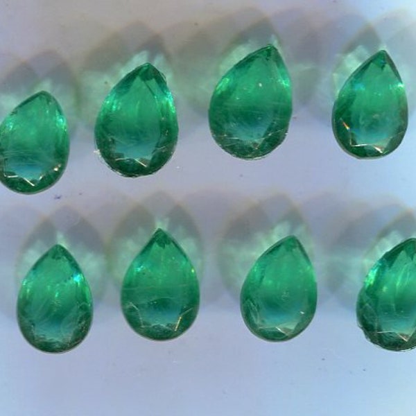 8 Czech strass chaton drops green 10 x 8 mm