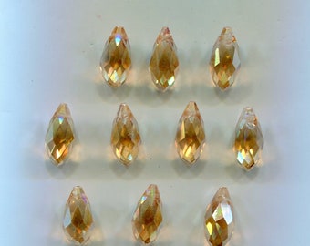 10 facettierte Tropfen-Perlen champagner AB 12x6 mm