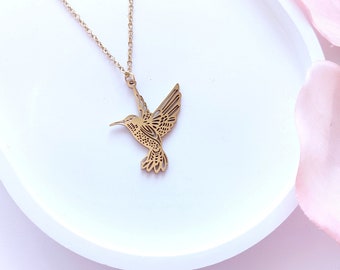 Corrente colibri filigrana decorada pingente de aço inoxidável dourado