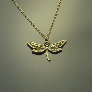 Chain Dragonfly Pendant Bronze